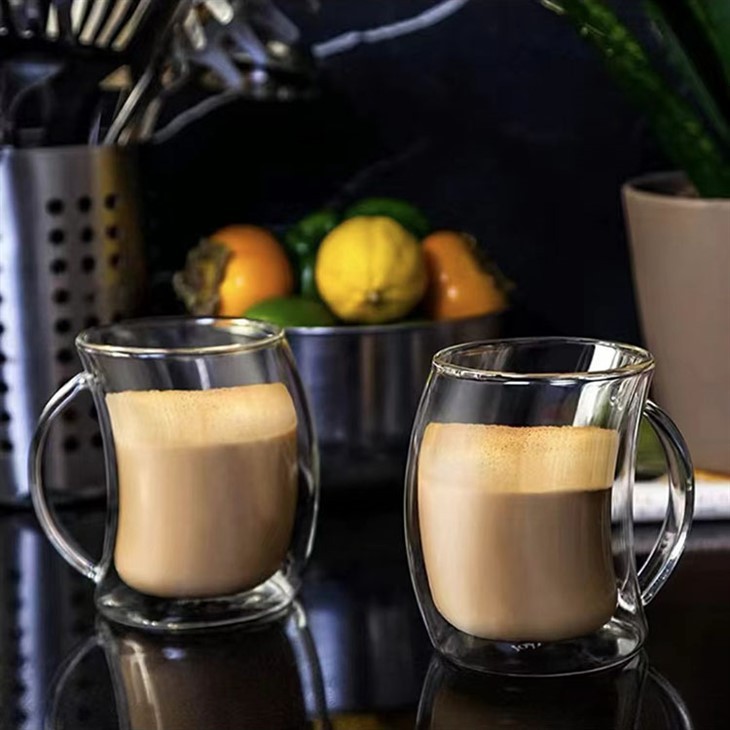 Dubbellaagse koffiekop